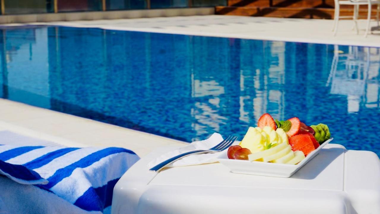 Al Kout Beach Hotel Kuwait City Екстер'єр фото