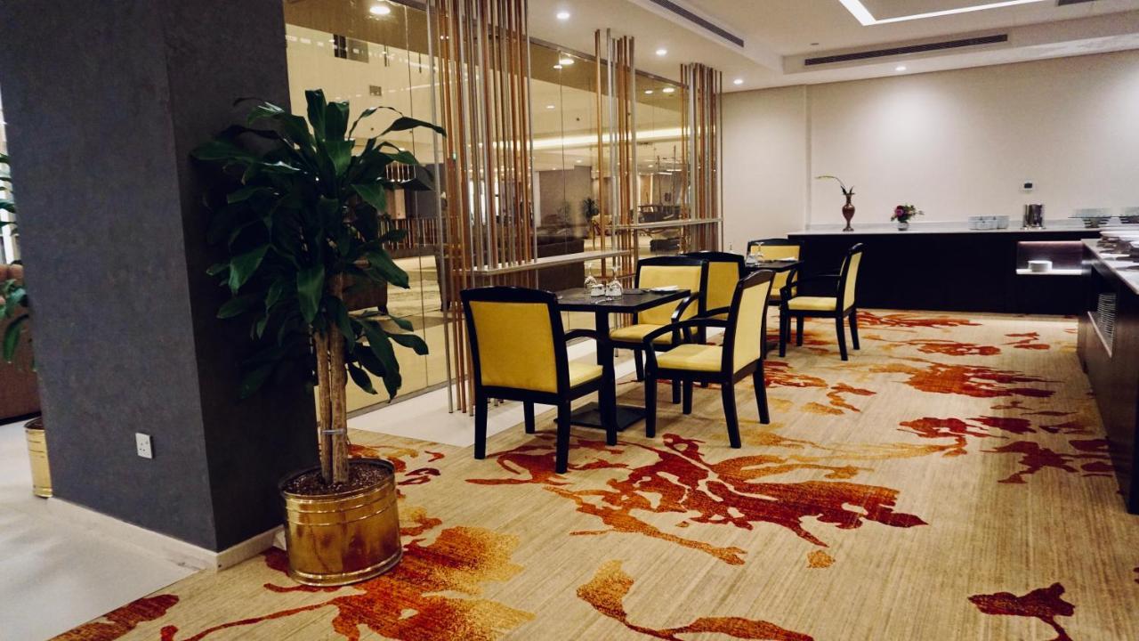 Al Kout Beach Hotel Kuwait City Екстер'єр фото